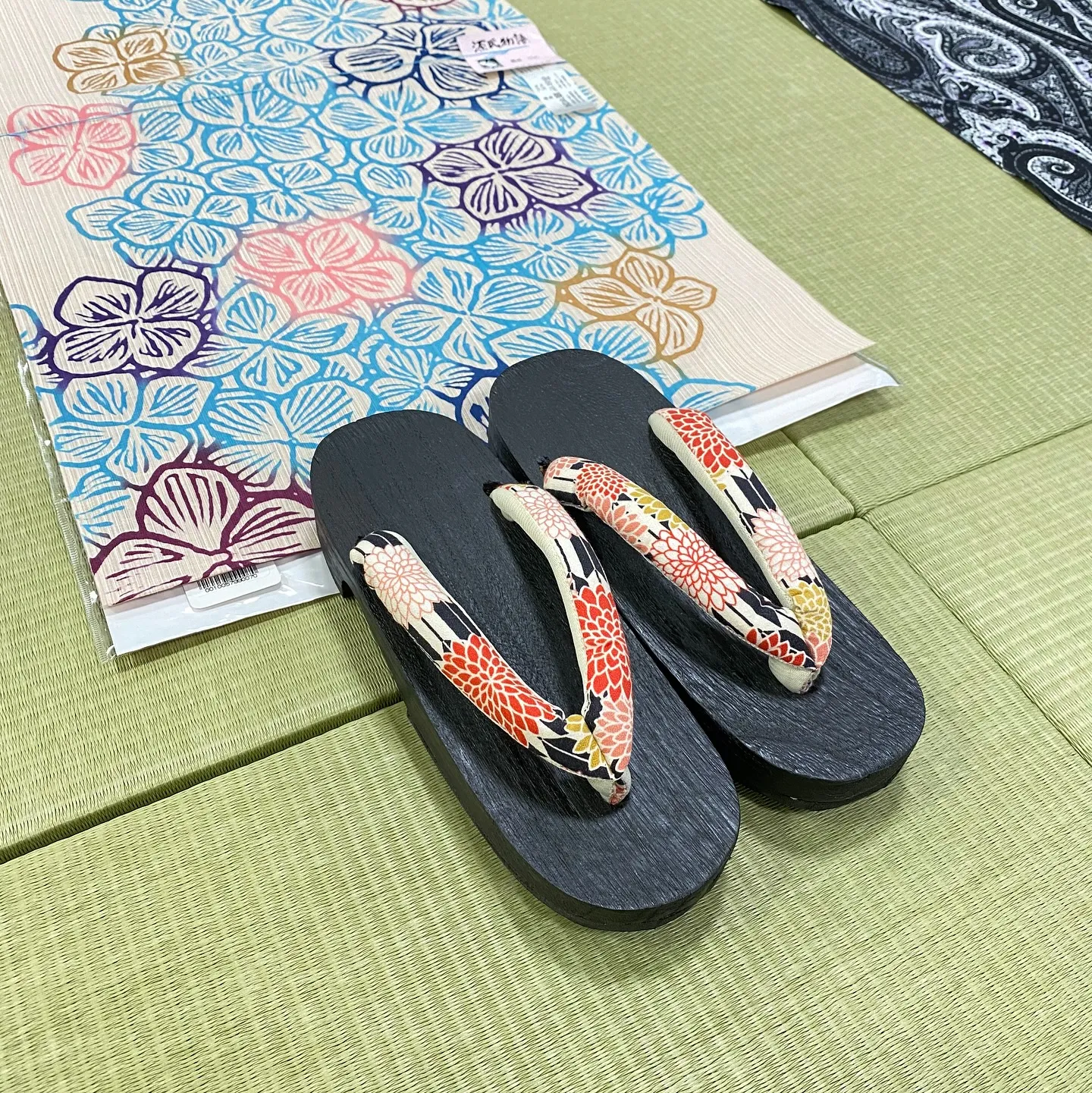 新作の浴衣反物が入荷しました🫧✨
