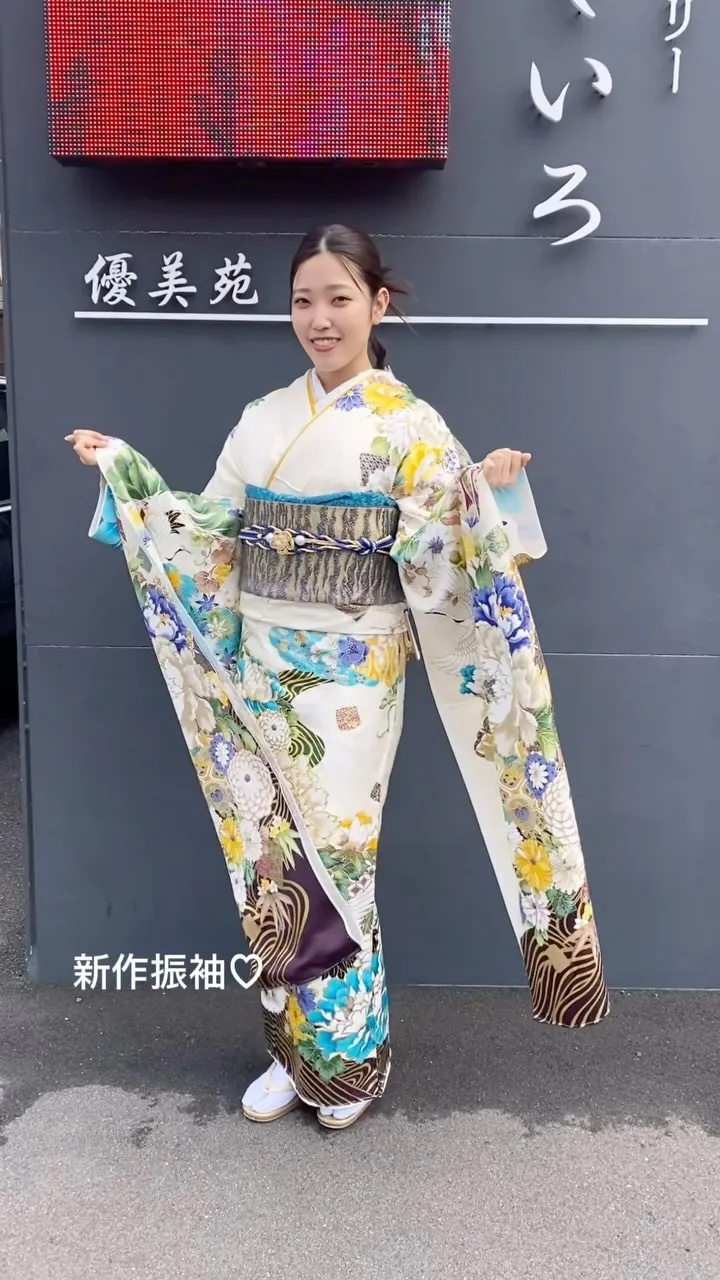 新作振袖のご紹介🌷